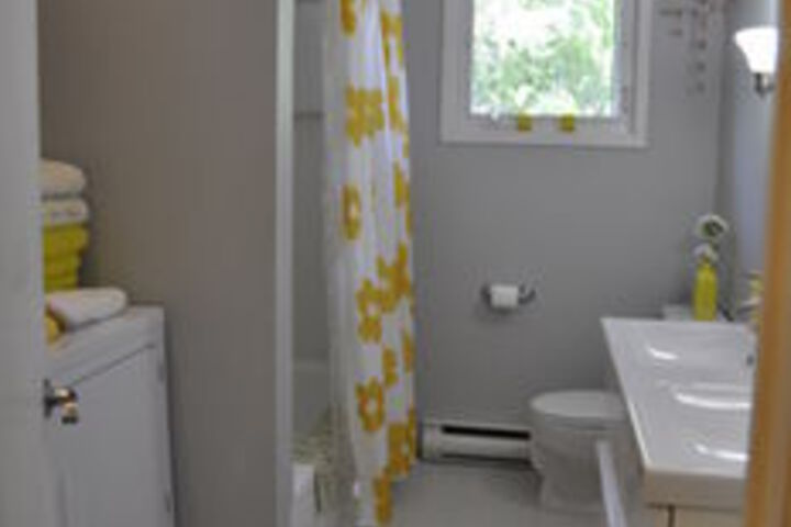 Room 3 of 28