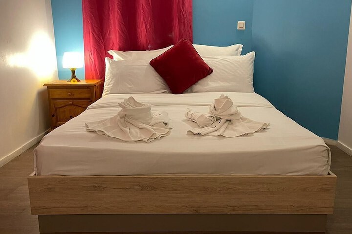 Room 45 of 158