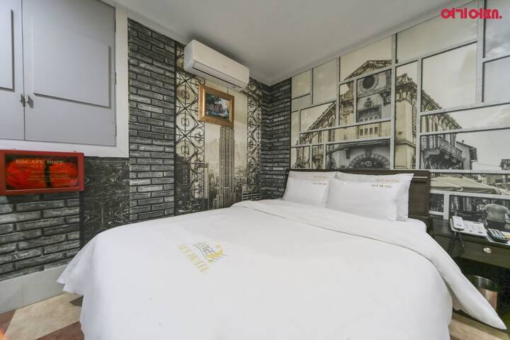 Room 40 of 55