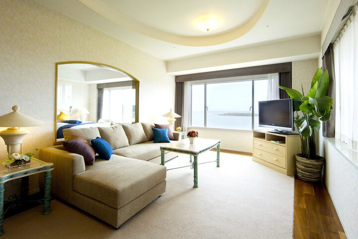 Room 10 of 70