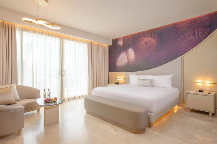 Room 14 of 105