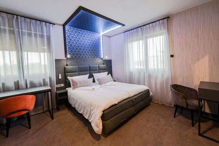 Room 17 of 56