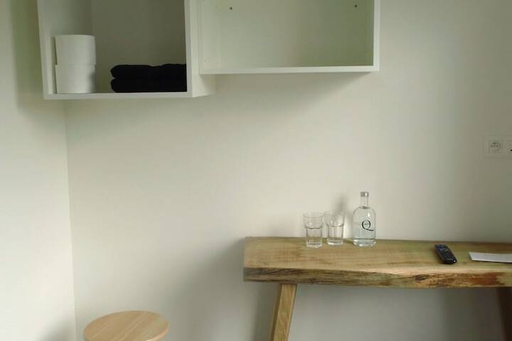 Room 5 of 19