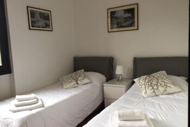 Room 42 of 46