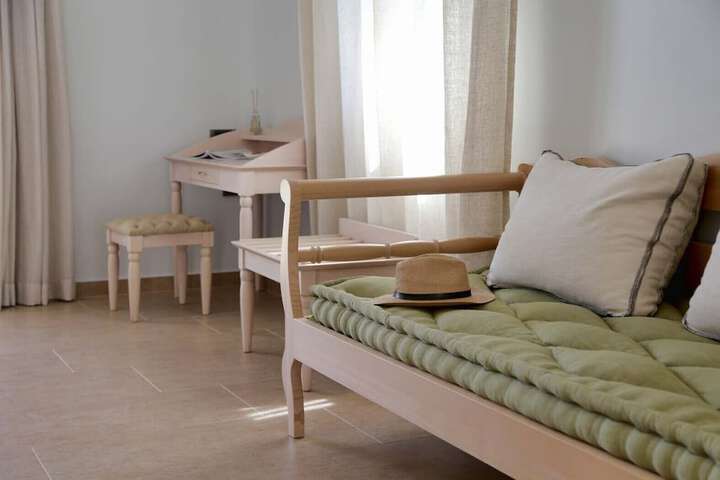 Room 3 of 61