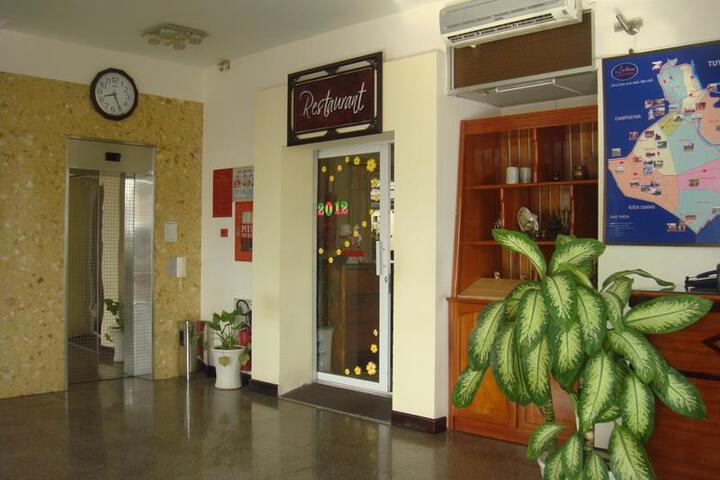 Dong Nam Hotel