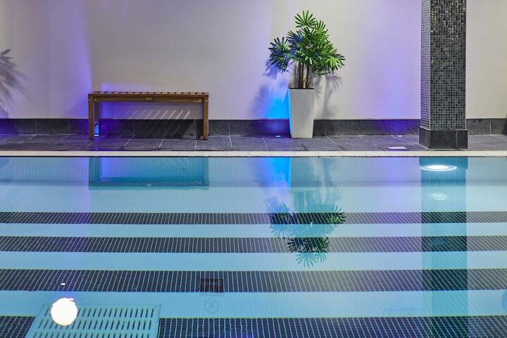 Hotel with Pool