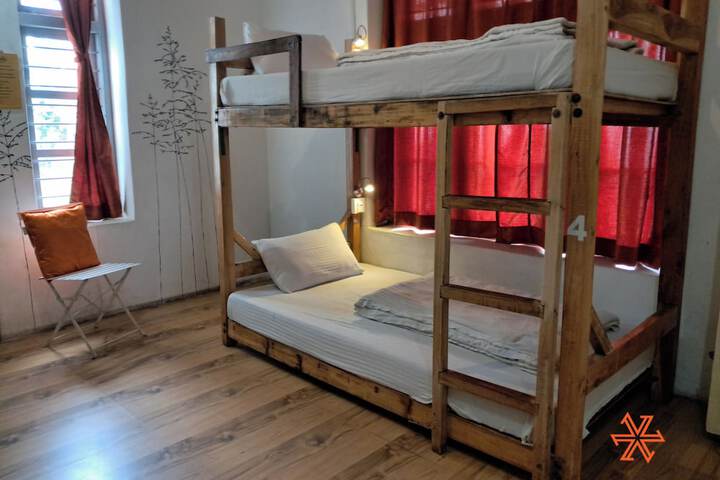Room 18 of 48