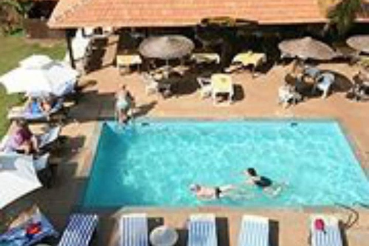 Hotel with Pool