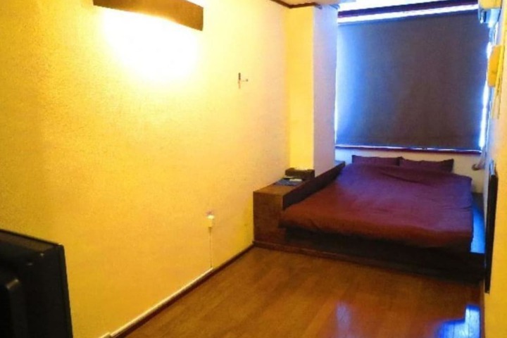 Room 3 of 62