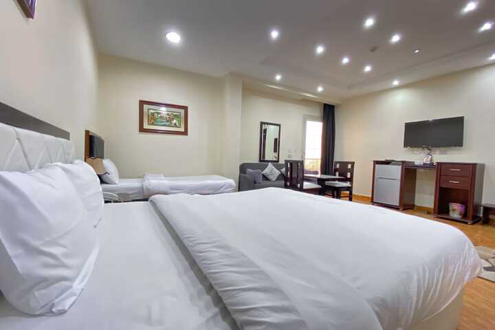 Room 42 of 340
