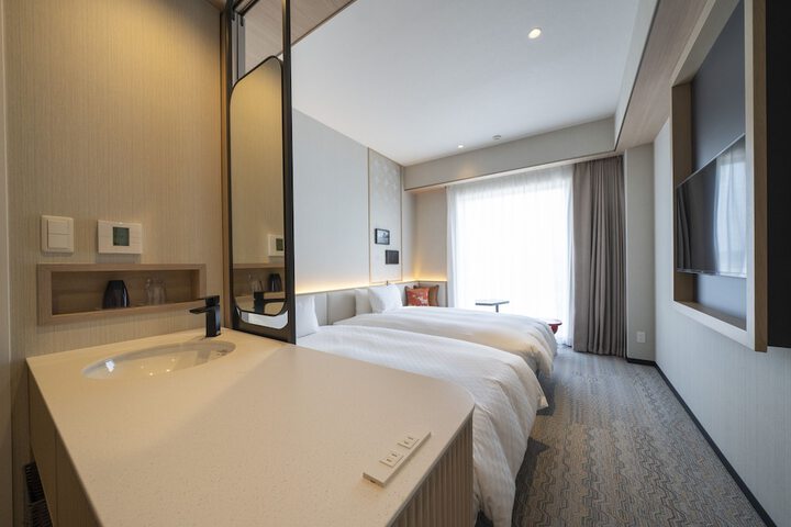 Room 14 of 40