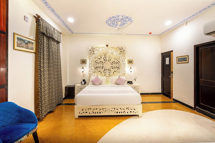 Room 21 of 35