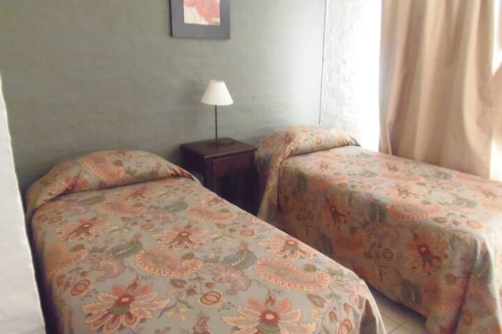 Room 2 of 62