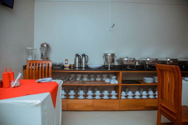 Breakfast/Coffee Service 45 of 66