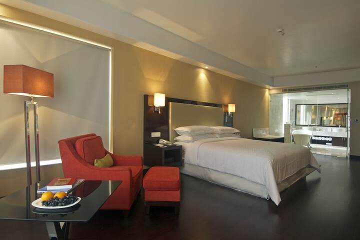 Room 25 of 67