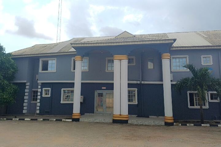 Hotel 7 of 8
