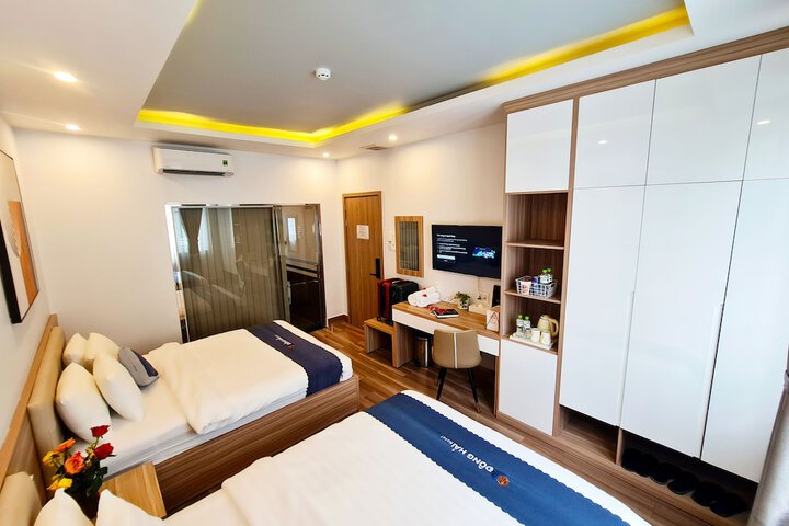 Room 14 of 27