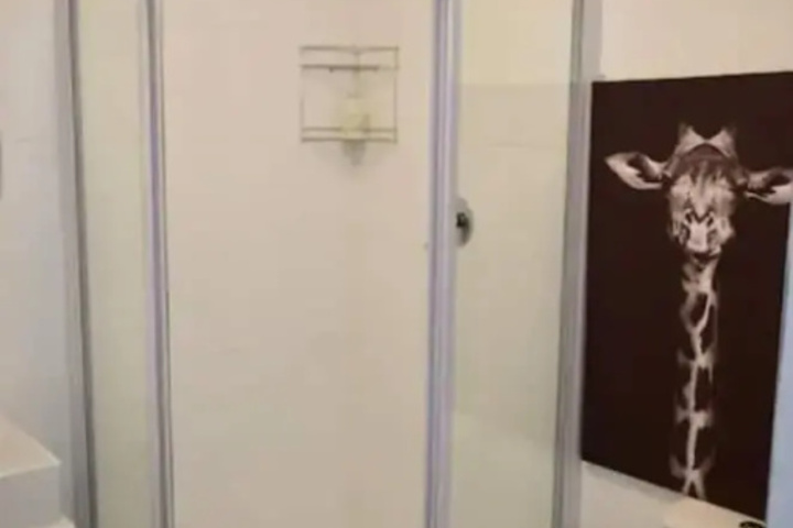 Room 10 of 10
