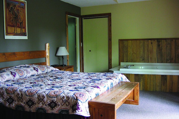 Room 13 of 85