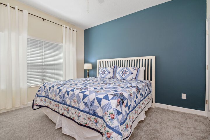 Room 2 of 27