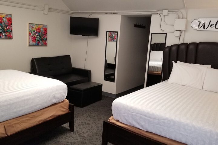 Room 11 of 43
