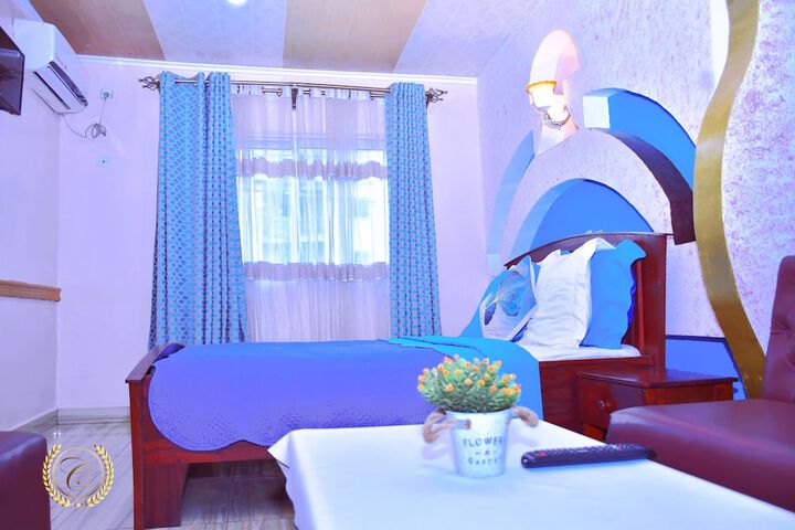 Room 8 of 58