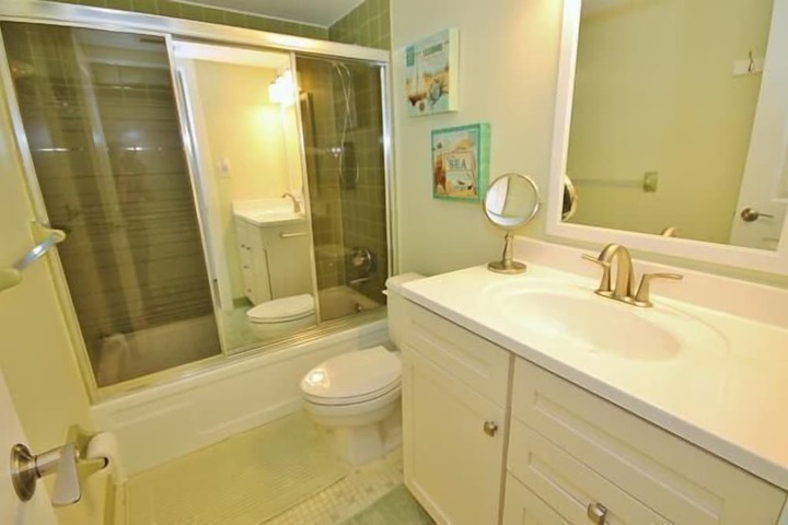 Room 176 of 264