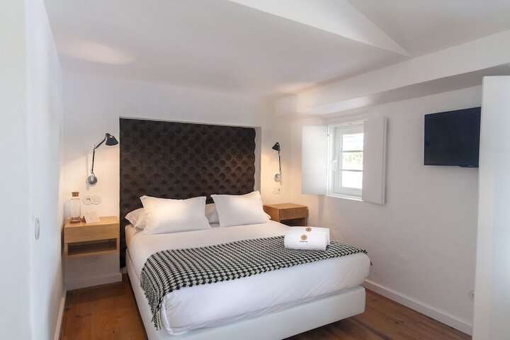 Room 46 of 179