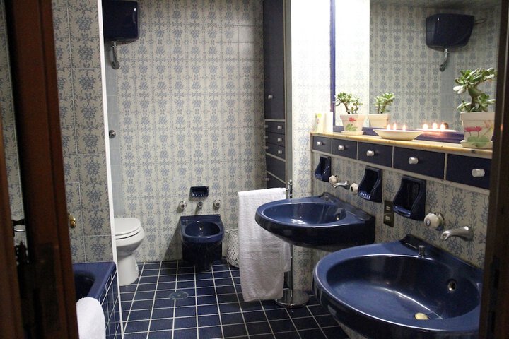 Room 21 of 41
