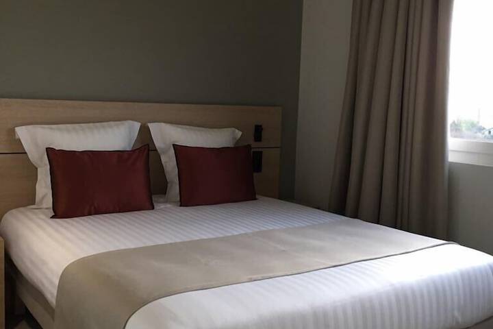 Room 6 of 56