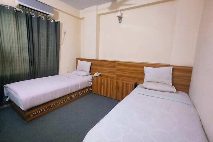 Room 3 of 10