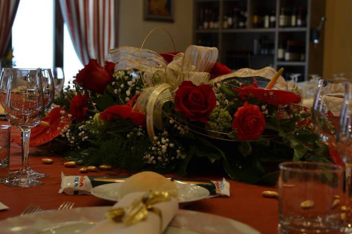 Dining 43 of 59