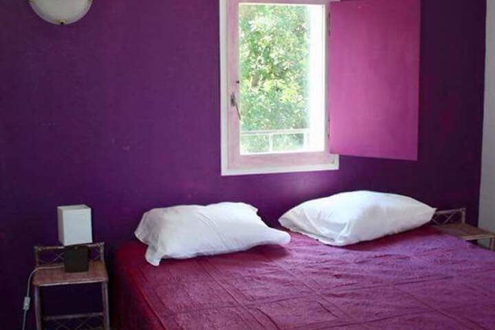 Room 6 of 20