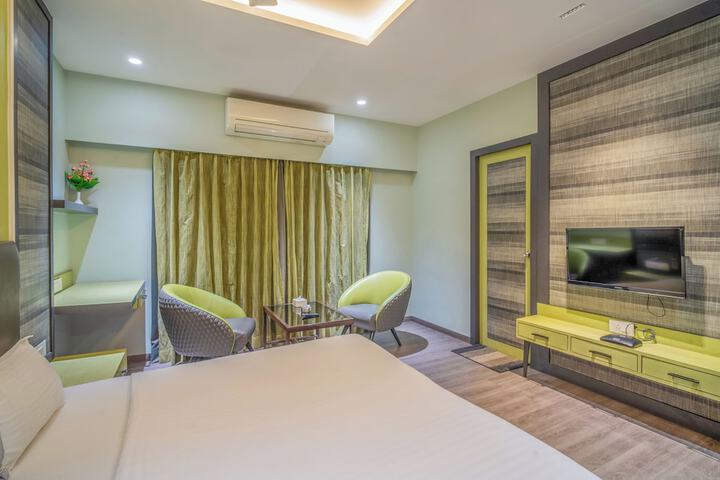 Room 30 of 167