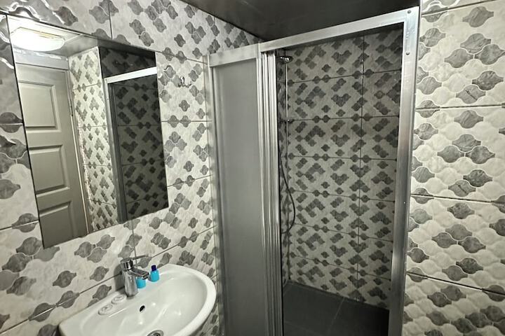 Room 18 of 23