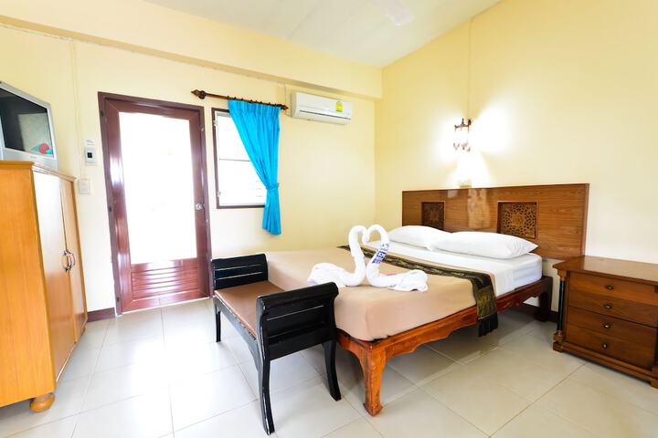 Room 14 of 34