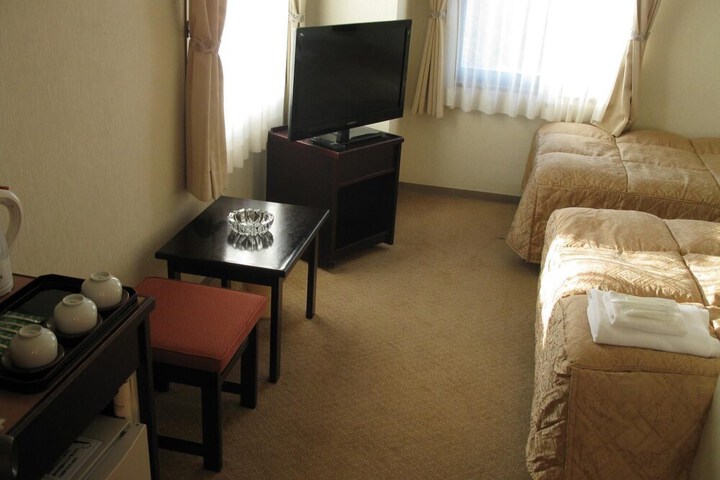 Room 15 of 42