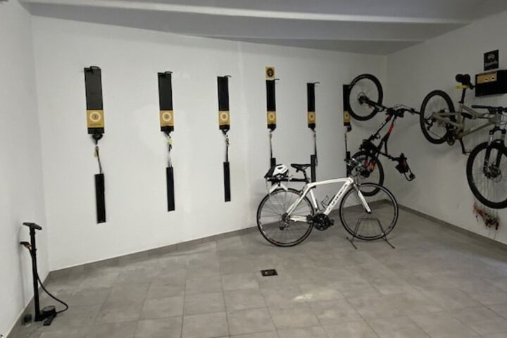 Room 10 of 45