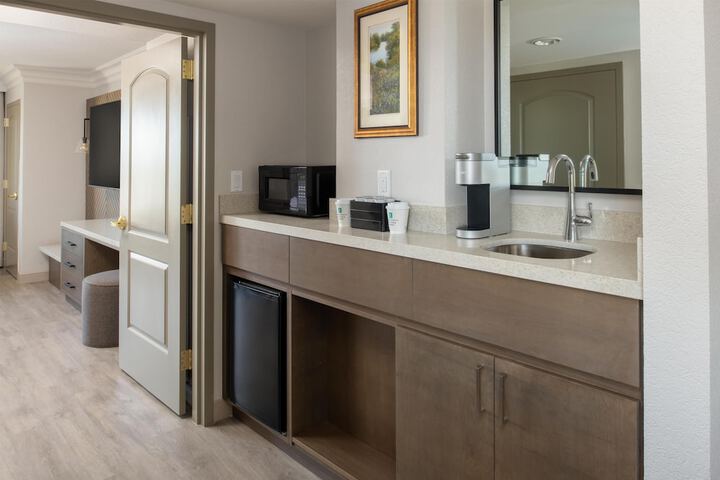 Minibar