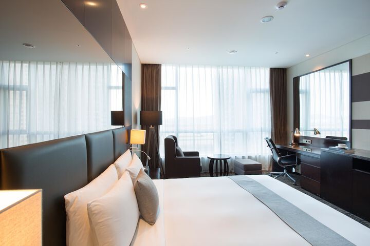 Room 4 of 47