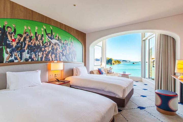 Room 15 of 74