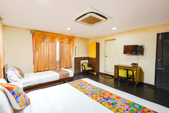 Room 10 of 24