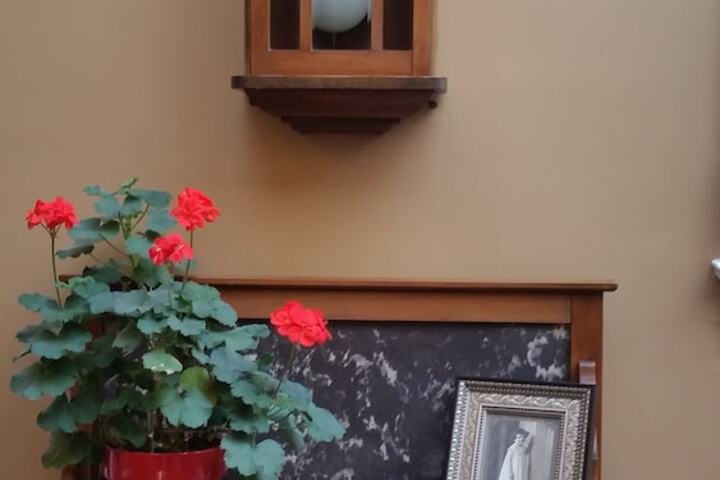 Ballroom/Hall 116 of 126