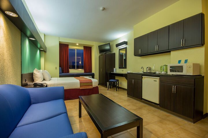 Room 18 of 53