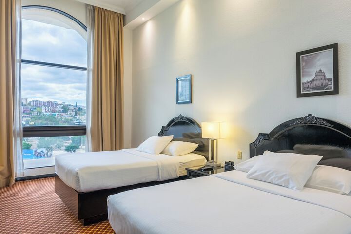 Room 14 of 157