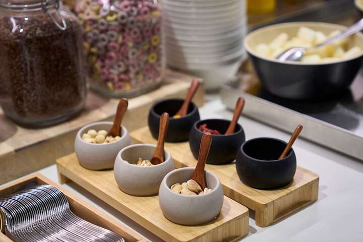 Breakfast/Coffee Service 30 of 37