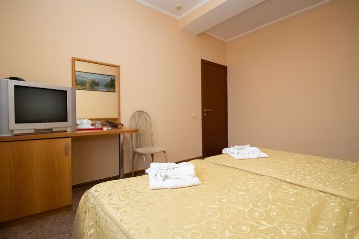 Room 18 of 129