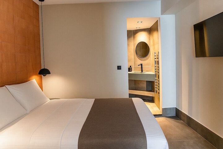 Room 49 of 119