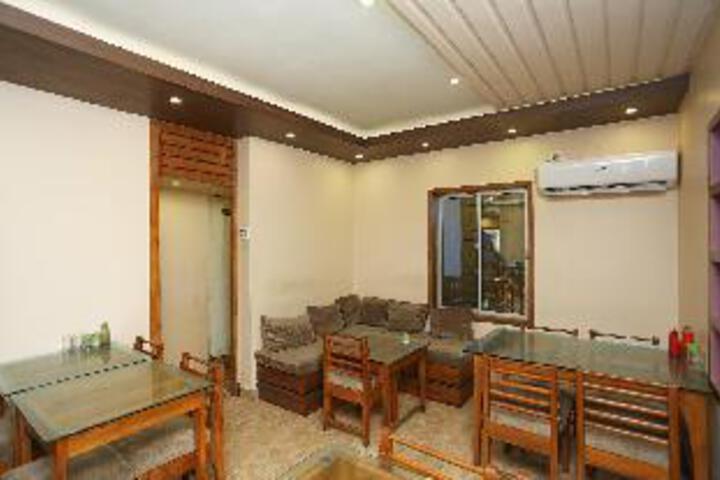 OYO 30449 Green Chilli